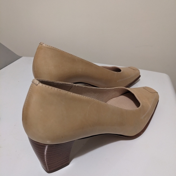 Roberto Capucci Vero Cuoio Tan Beige Leather Pumps 10B - Made in Italy - Picture 3 of 6